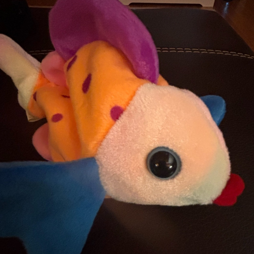 Ty "Lips" Fish Beanie Baby Retired 1999 Vintage RARE w ERRORS & Holographic Tag